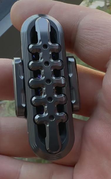 EXOSKELETON Zr + Mokuti