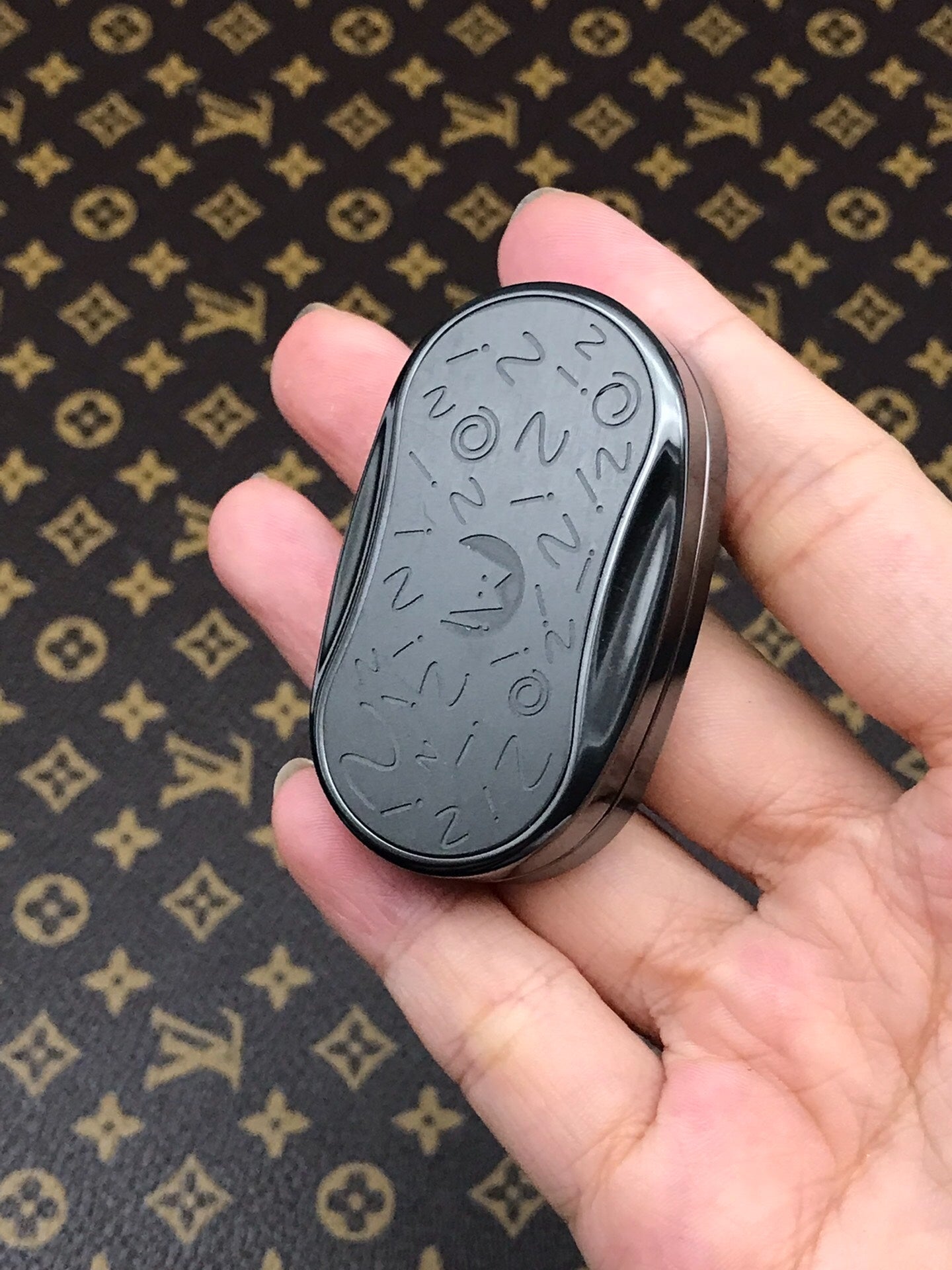 Mystery Slider Zirc+black agate