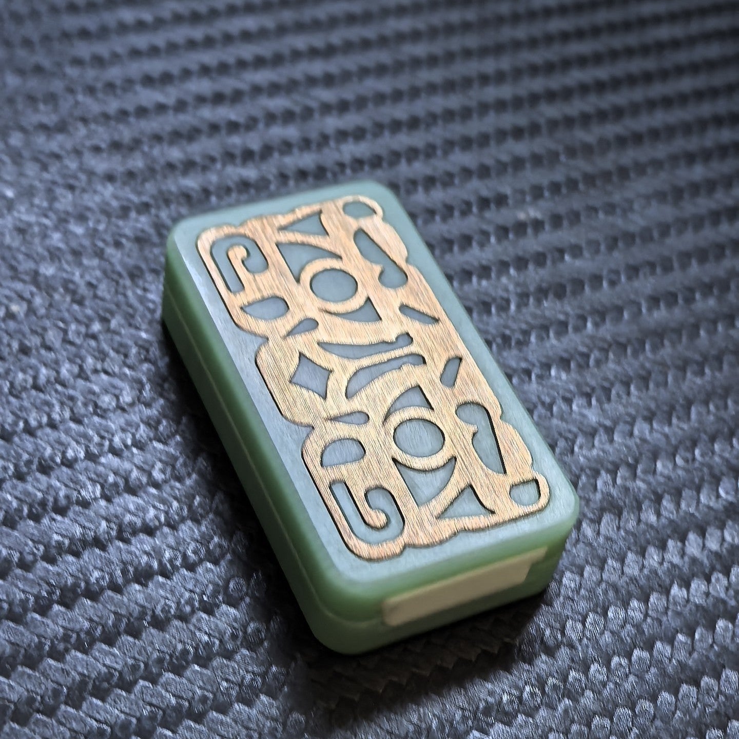 Nine Tripods G10-jade green