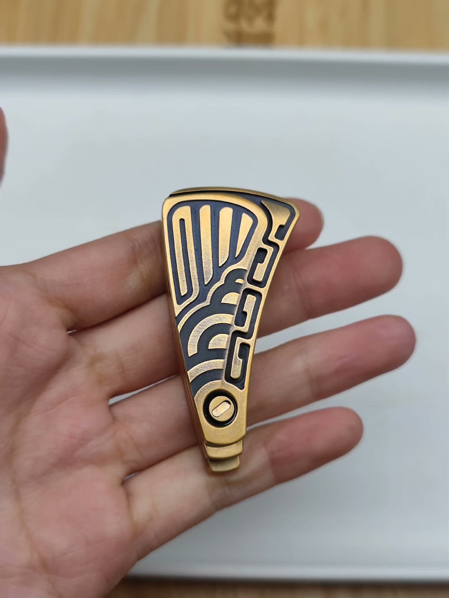 Peacock Feather Distress Brass