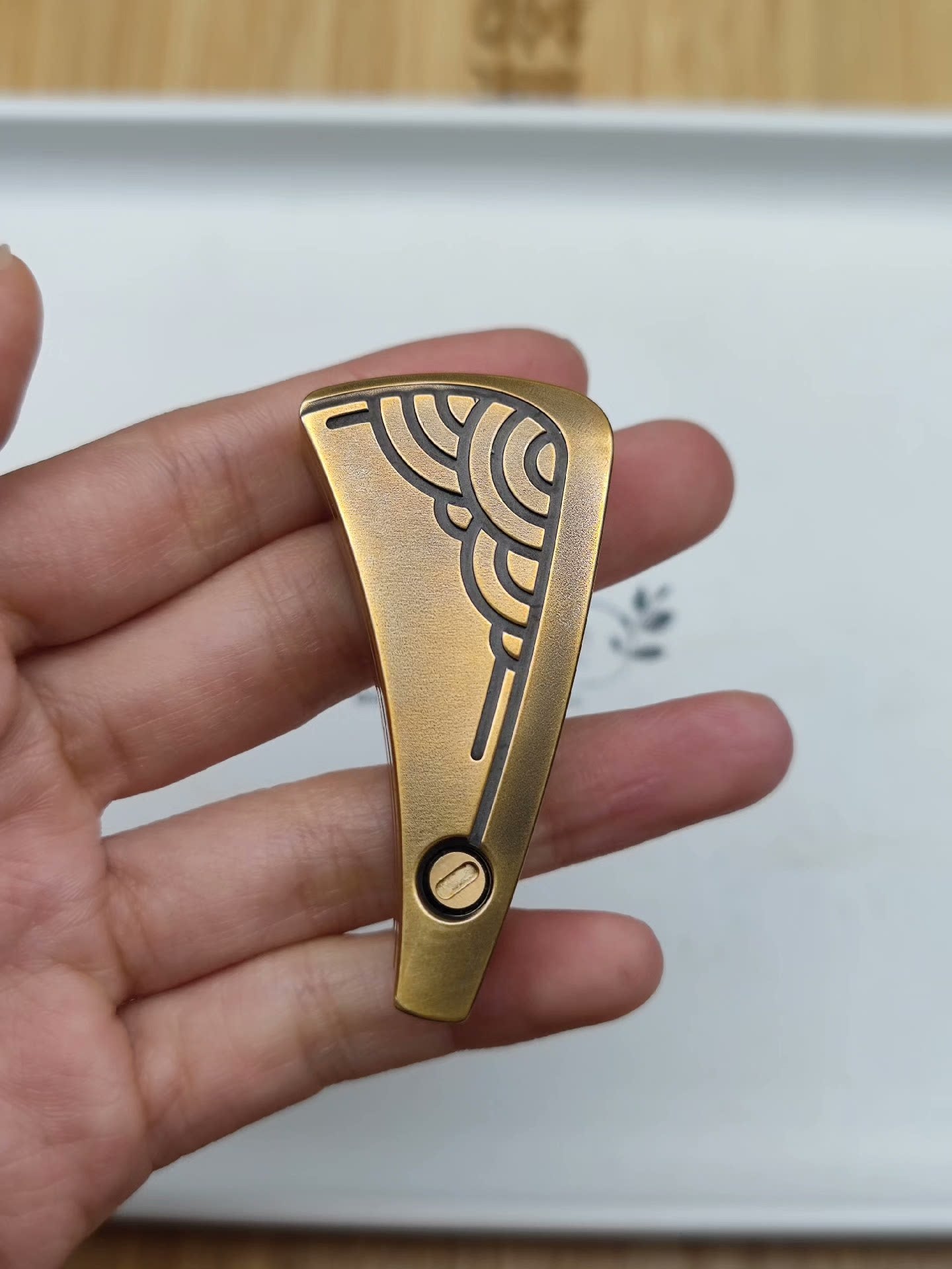 Peacock Feather Distress Brass