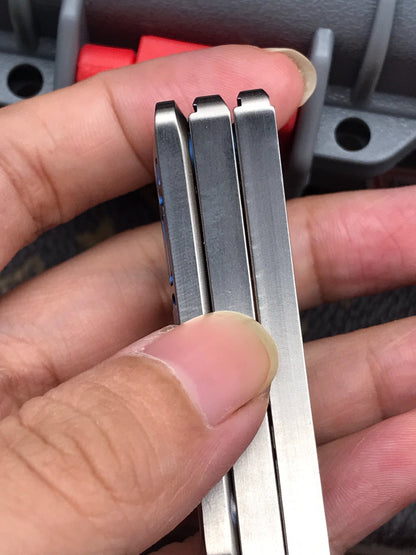 Peacock Feather Titanium blue