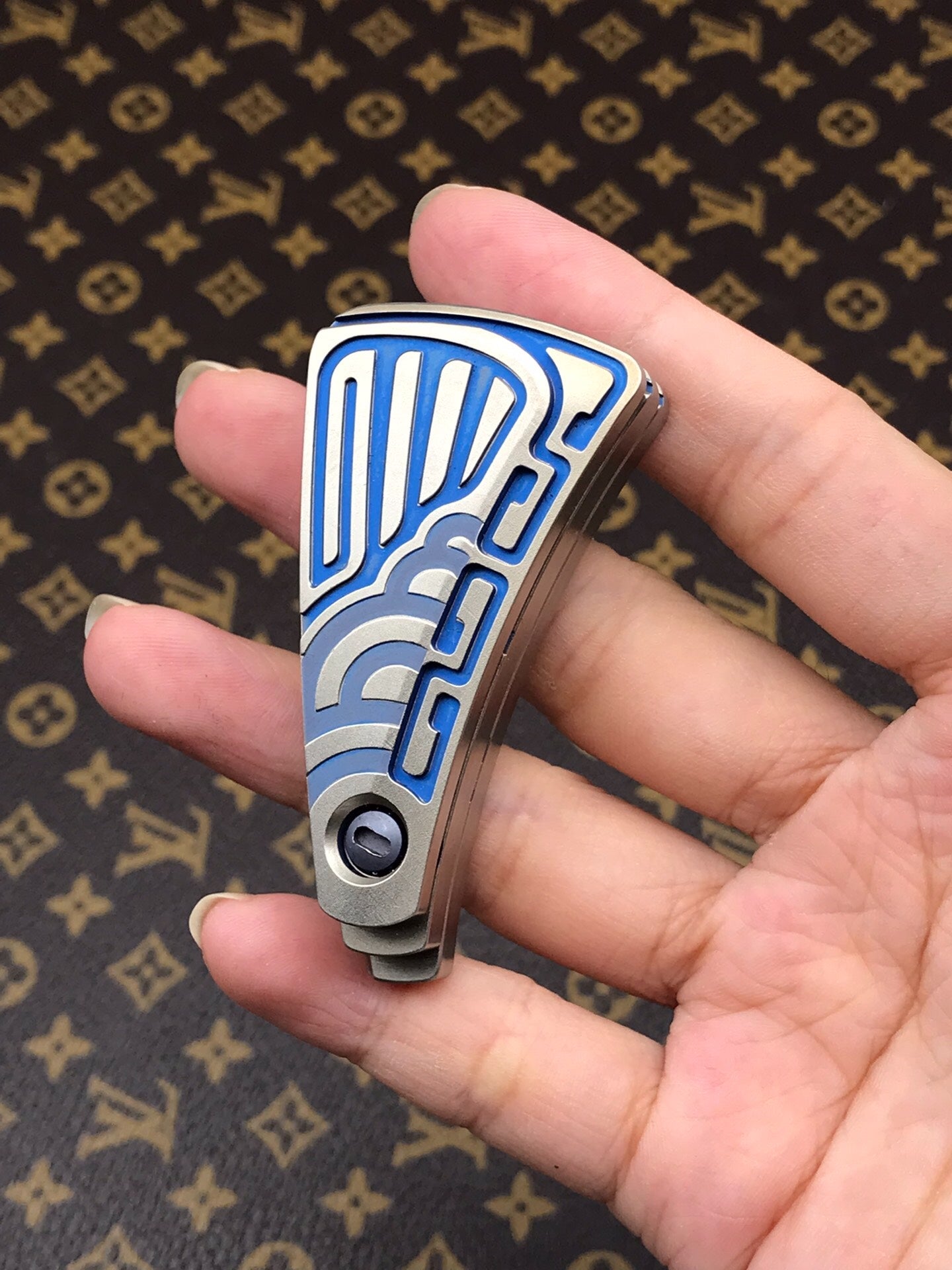 Peacock Feather Titanium blue