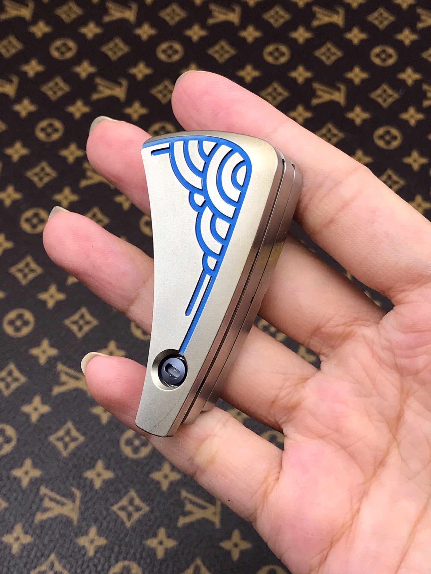 Peacock Feather Titanium blue