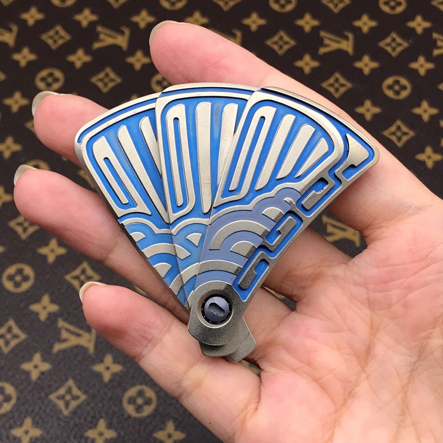 Peacock Feather Titanium blue