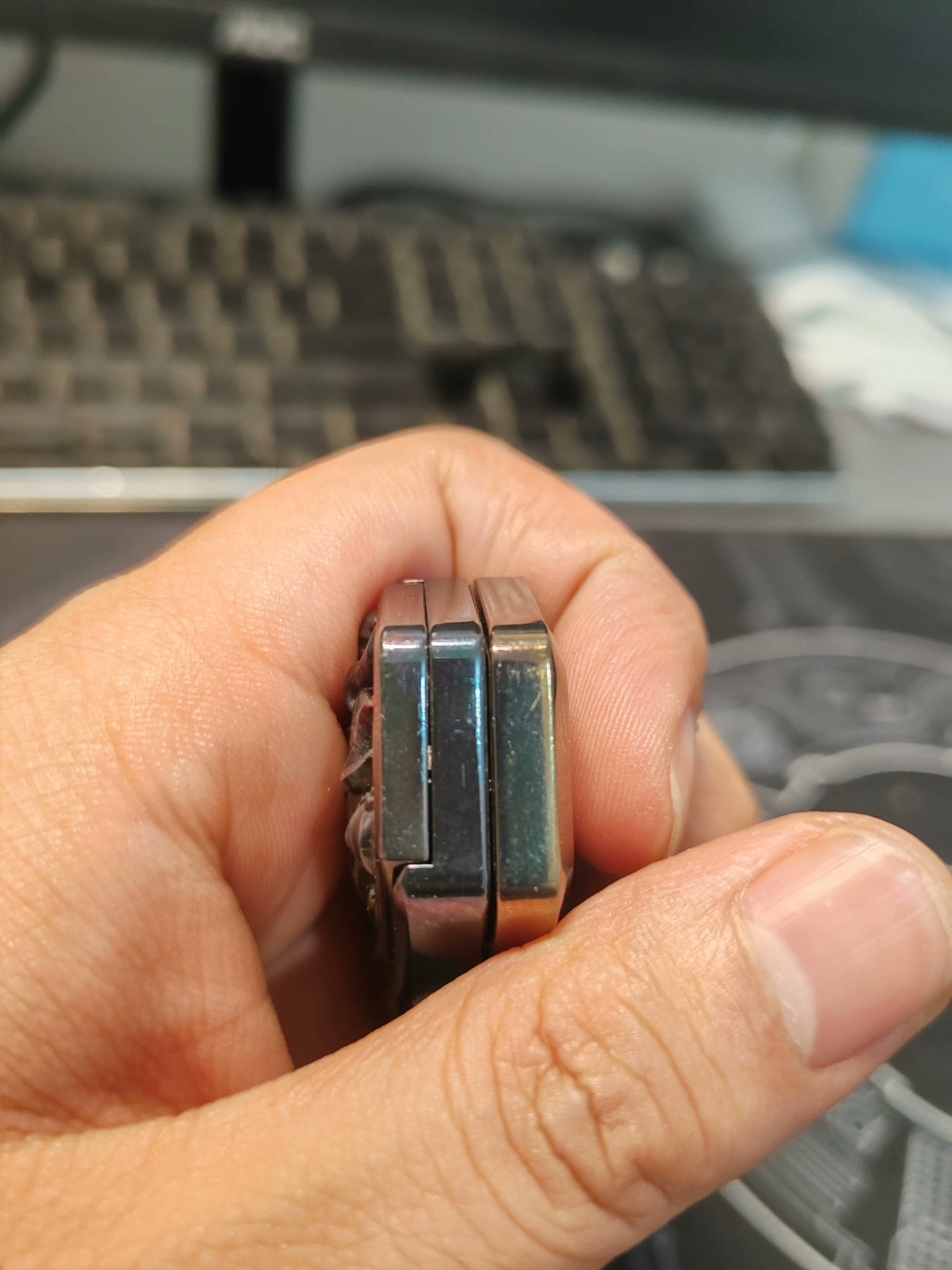 Poker Lolita Oil Slick Zirconium