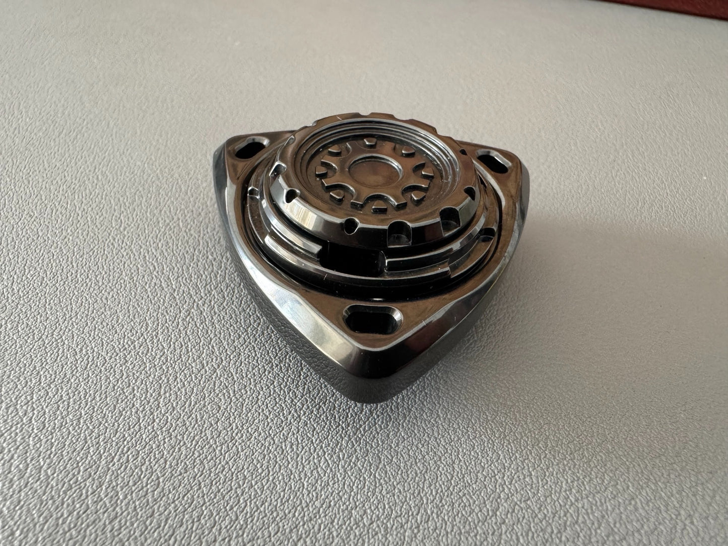 ROAR Spinner Black Zirconium