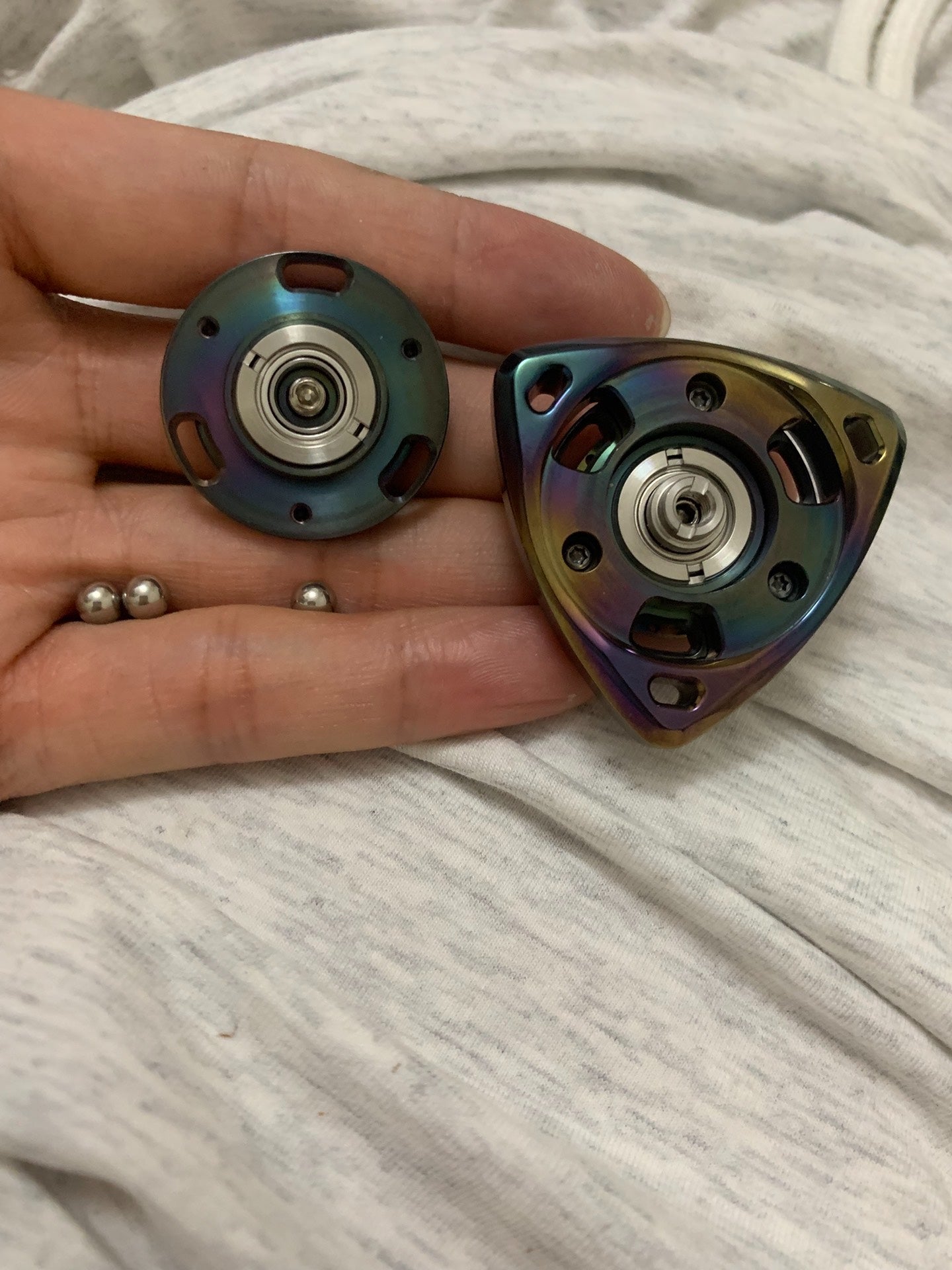 ROAR Spinner Oil Slick Zirconium