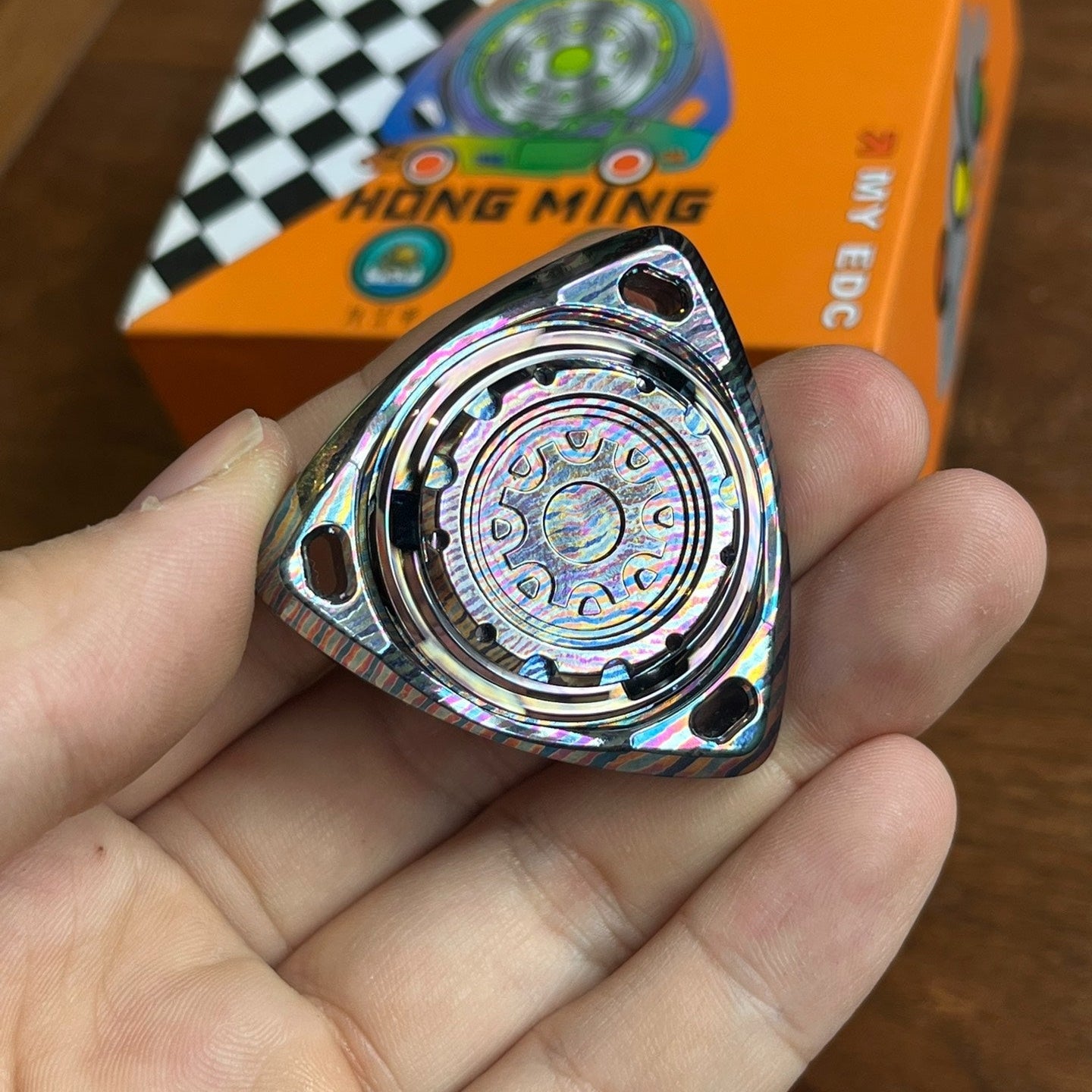 ROAR Spinner Zircuti