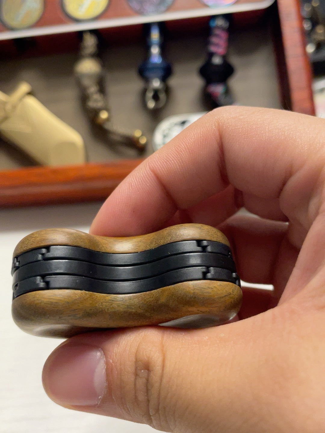 Sonic Cashew Green sandalwood