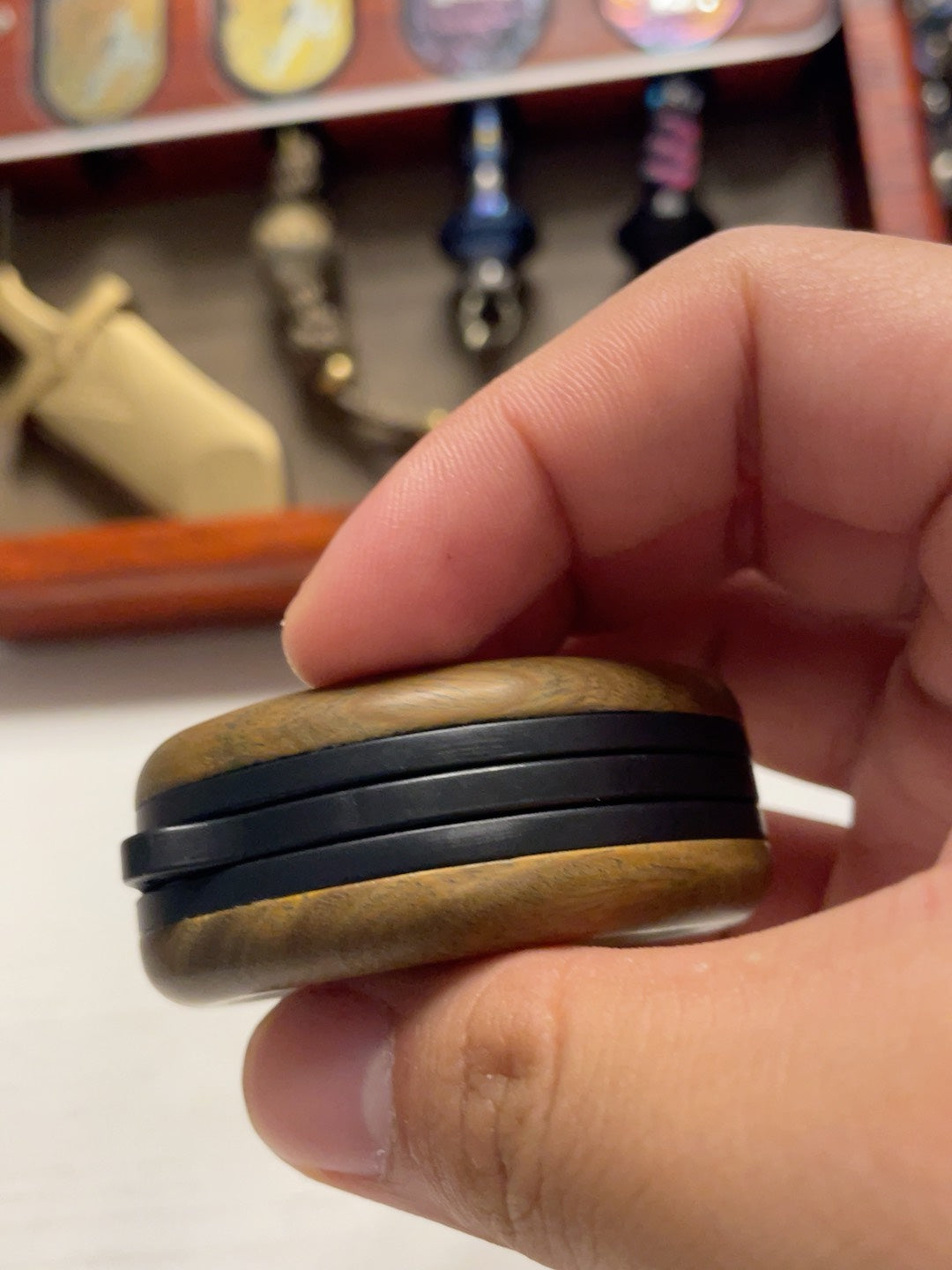 Sonic Cashew Green sandalwood