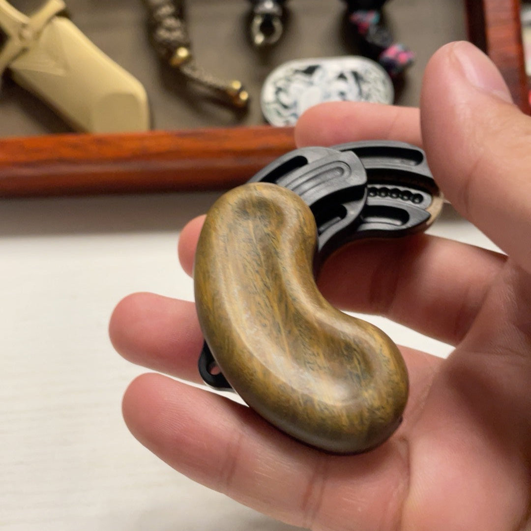 Sonic Cashew Green sandalwood