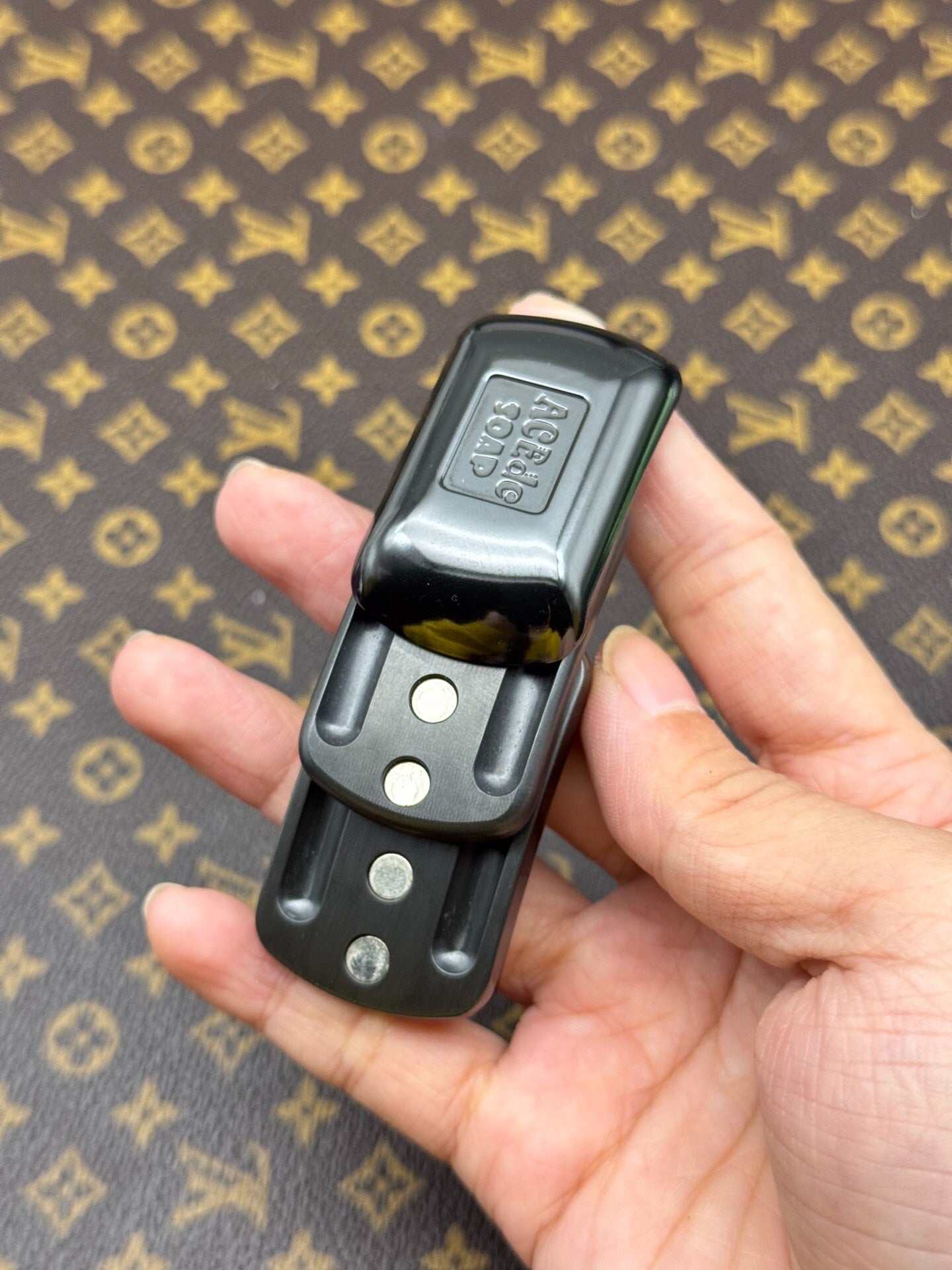 ZOZO Polished Zirconium