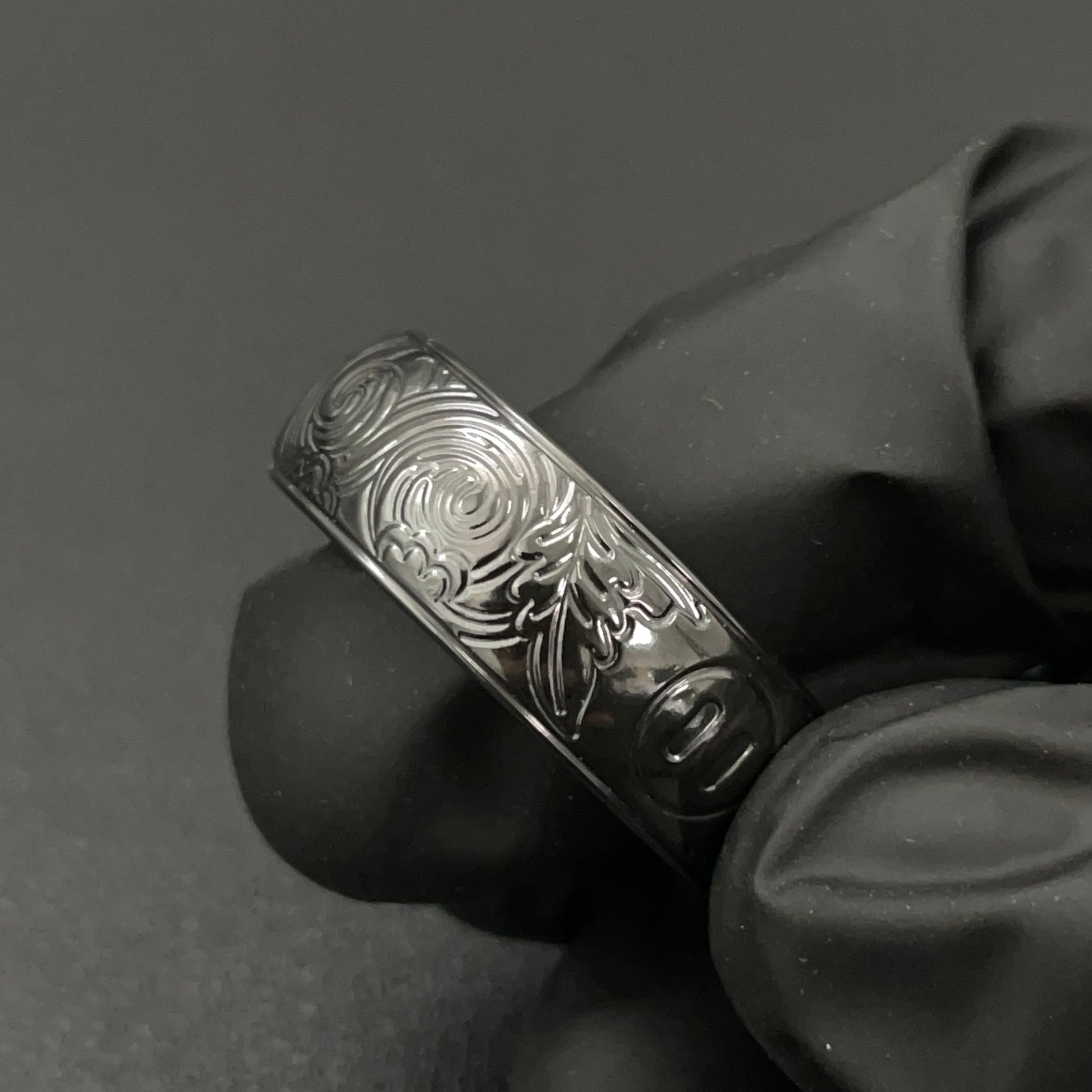 Pig Ratchet Zirconium