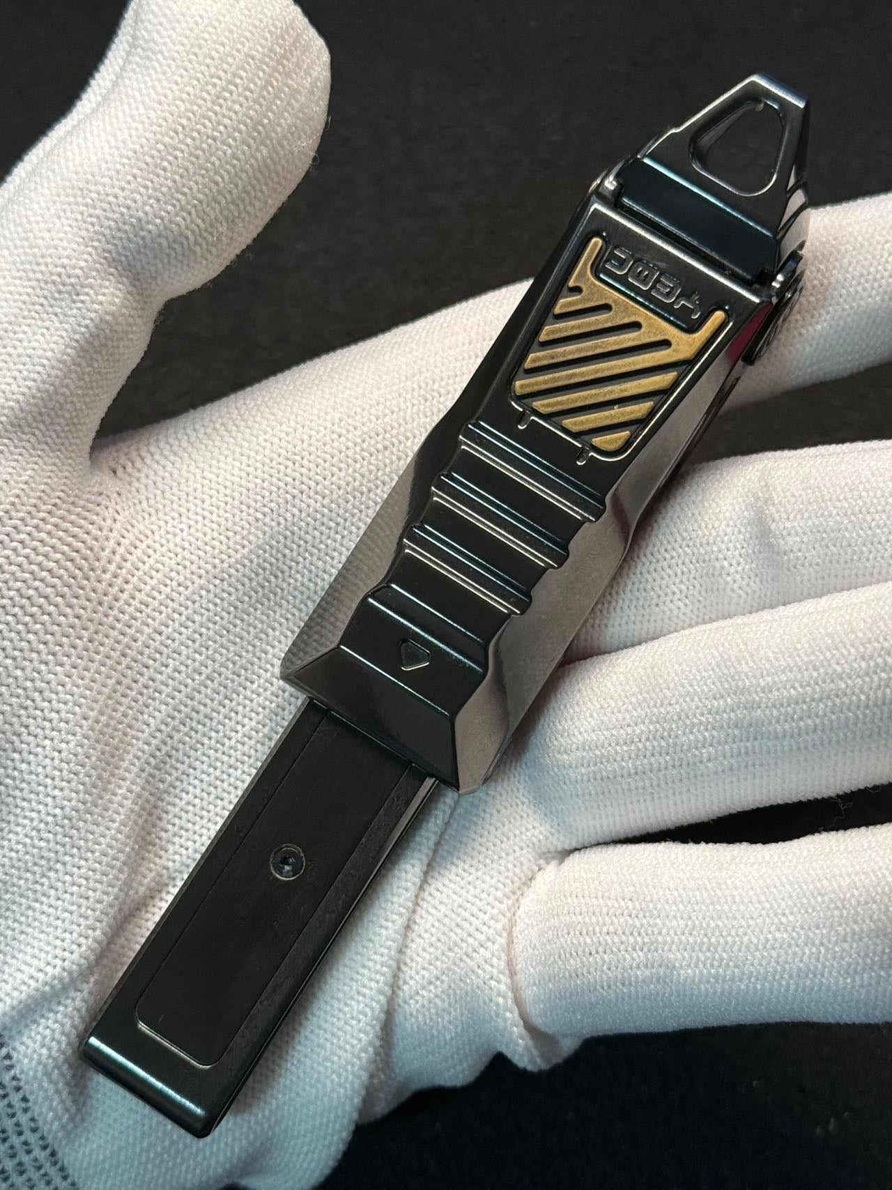 Razor Zirconium