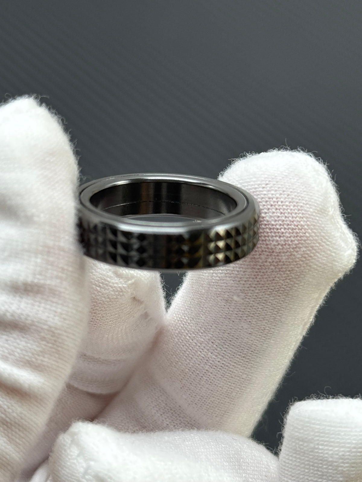 Pig Ratchet Zirconium