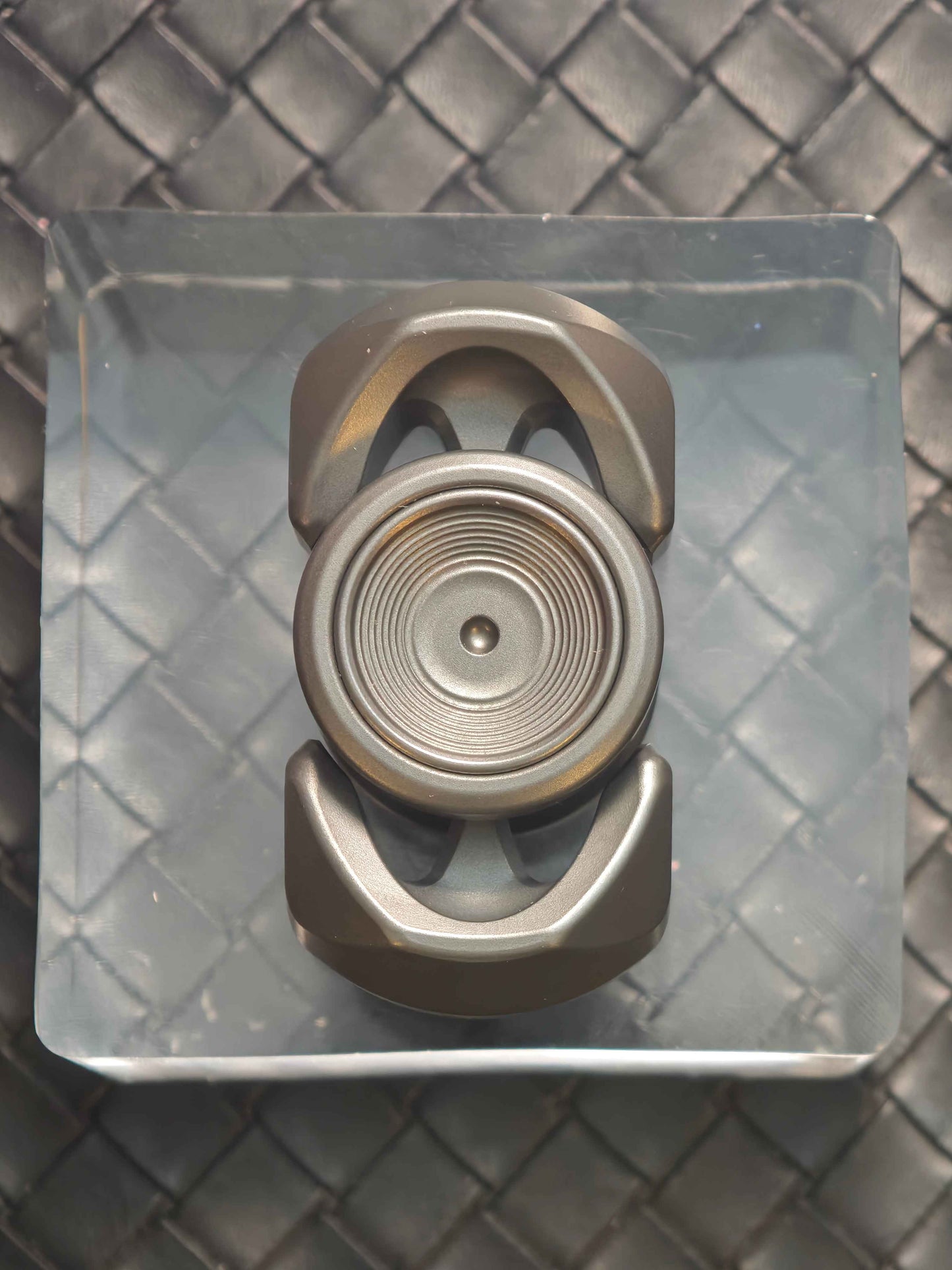 Libra Zirconium