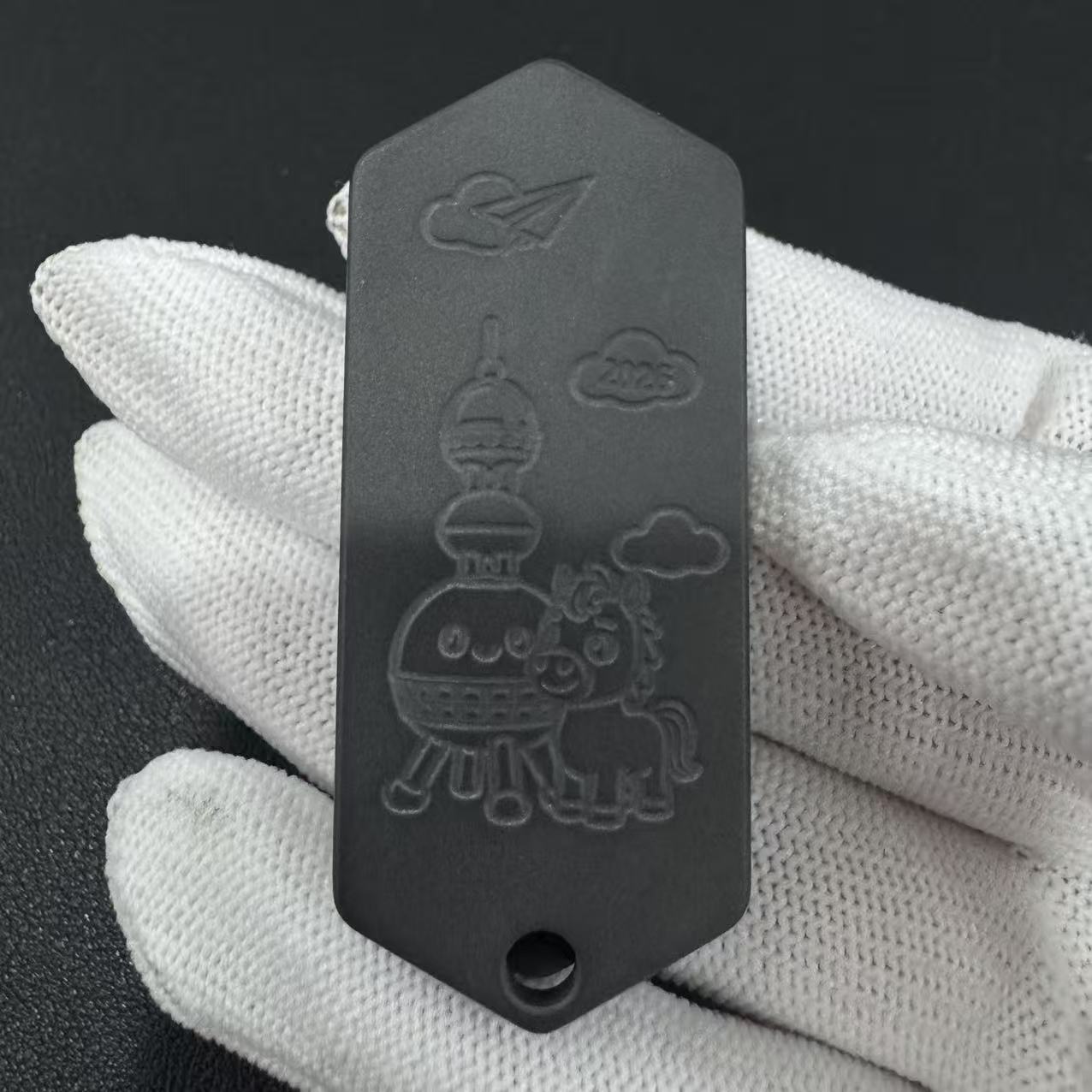 Plane Zirconium Zircuti