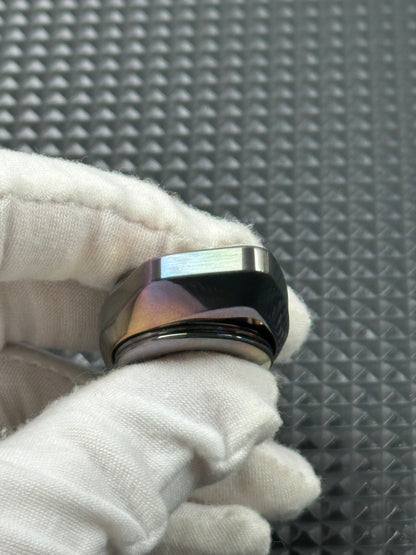 Mirror Eye Zirconium