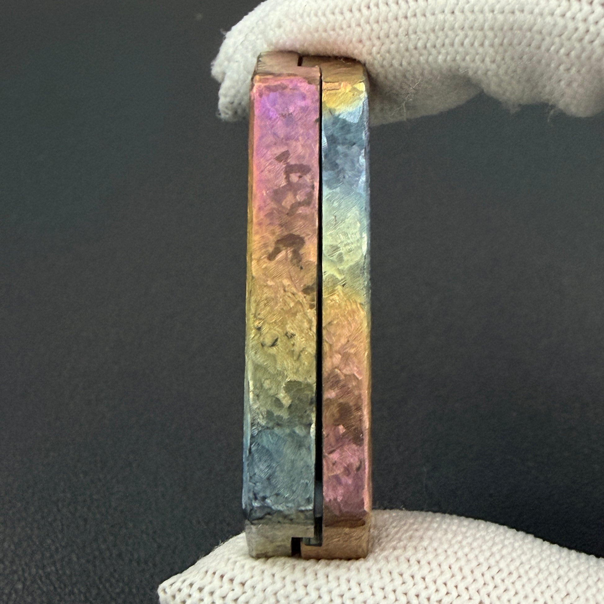 Plane Zirconium