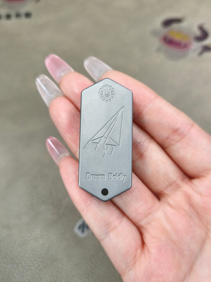 Plane Titanium