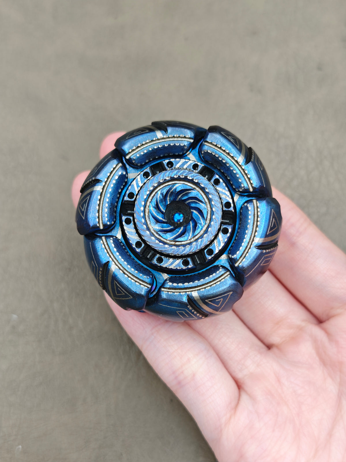 Pillbug Shell Opening Zirconium Color-Anodized Engraved