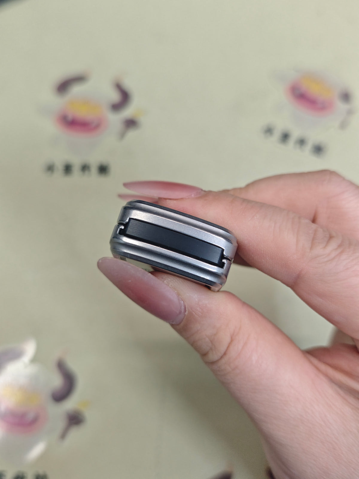 Wormhole Stainless Steel