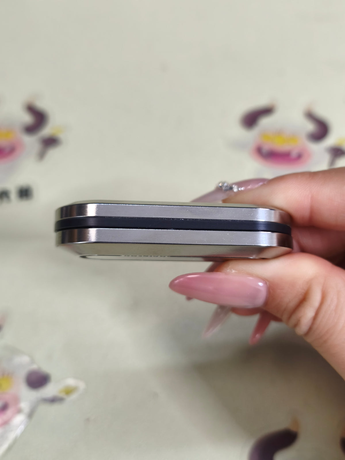 Coco Candy Titanium
