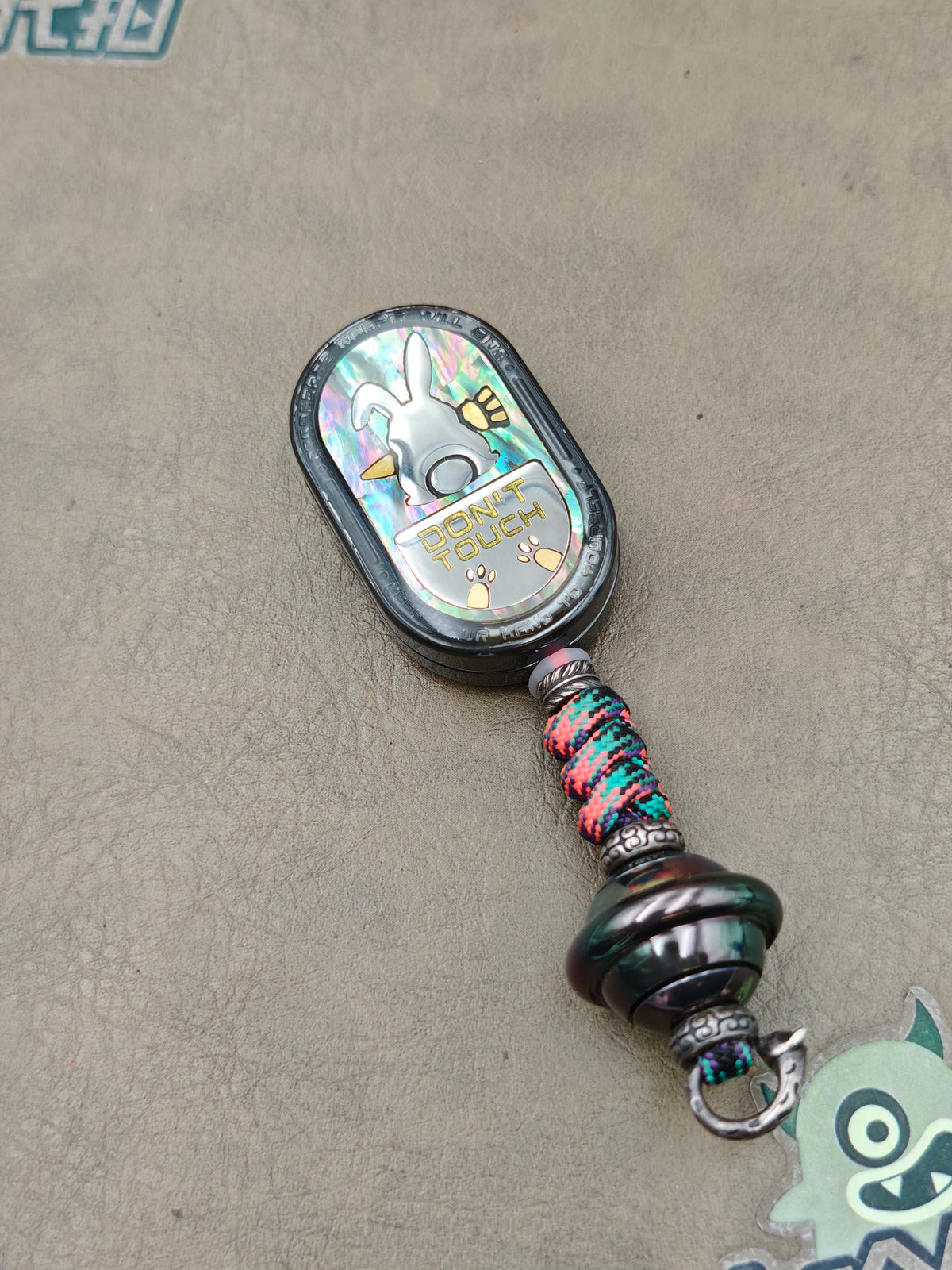 Grumpy Rabbit Rhythm Zirconium Resin-Sealed Oil Slick