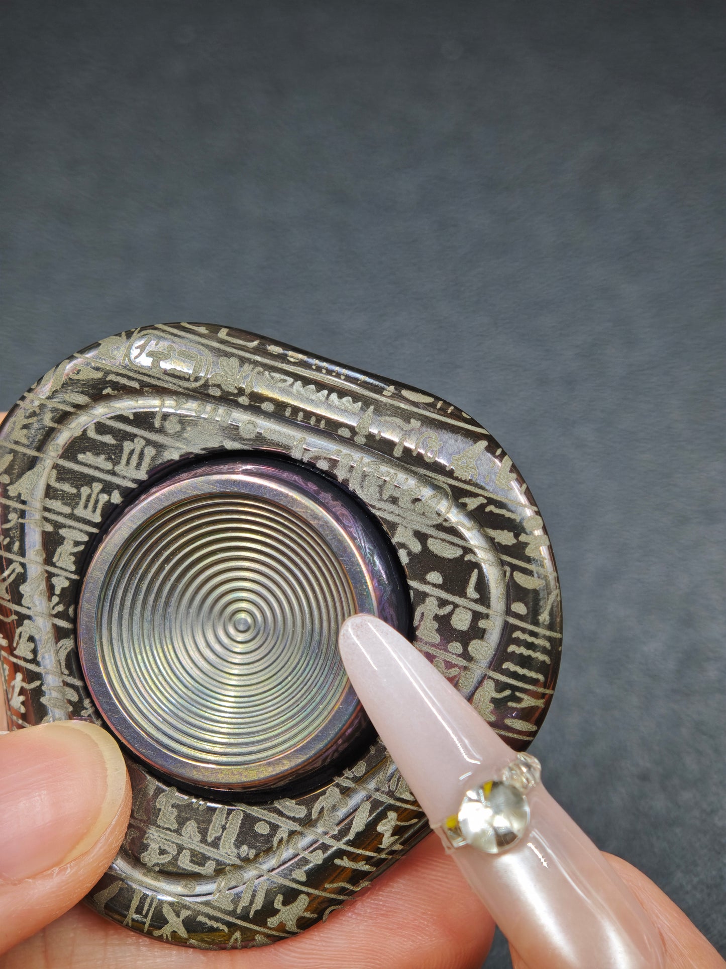 Zeppelin Zirconium PC