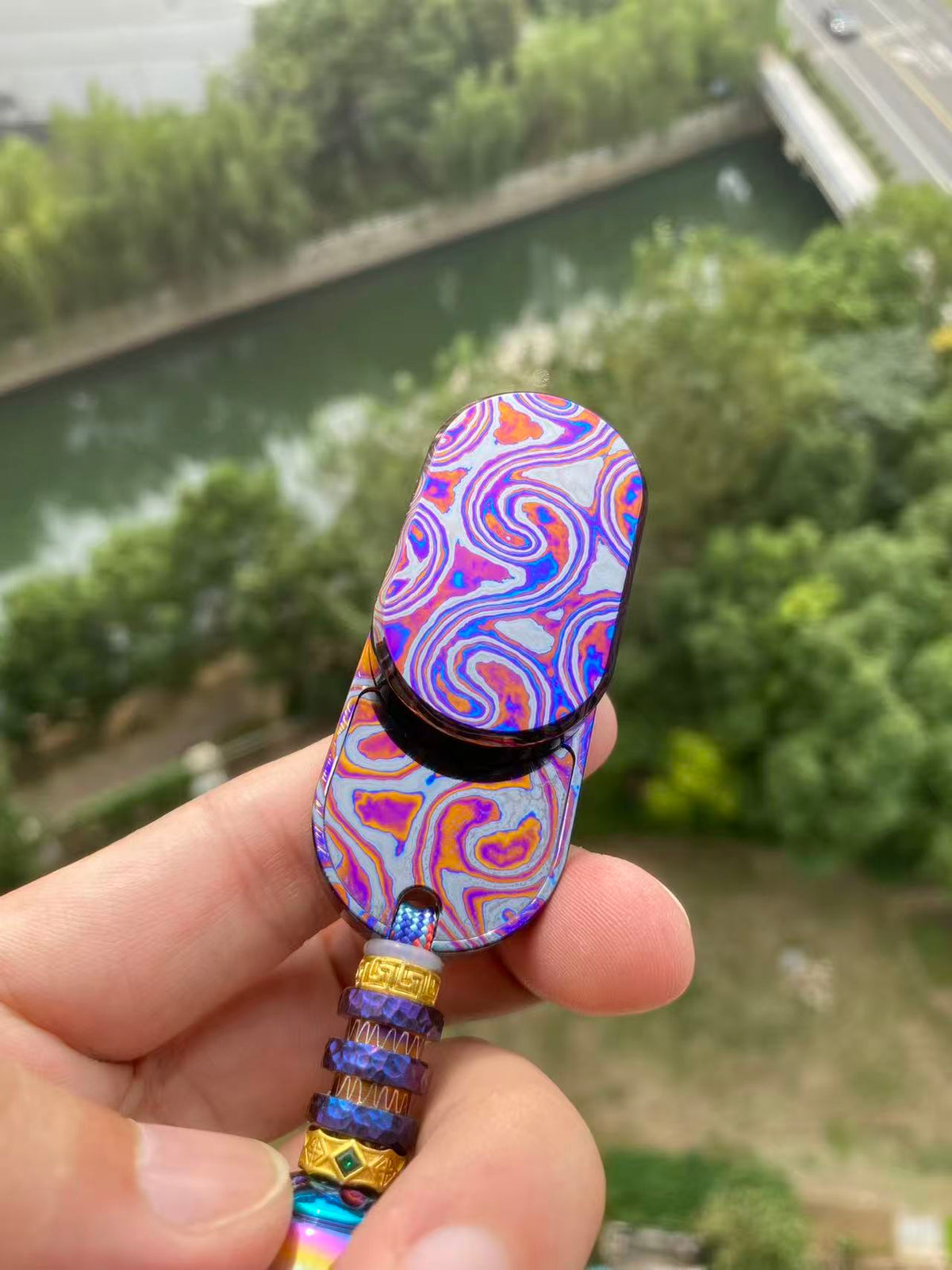 F2.9 Zircuti