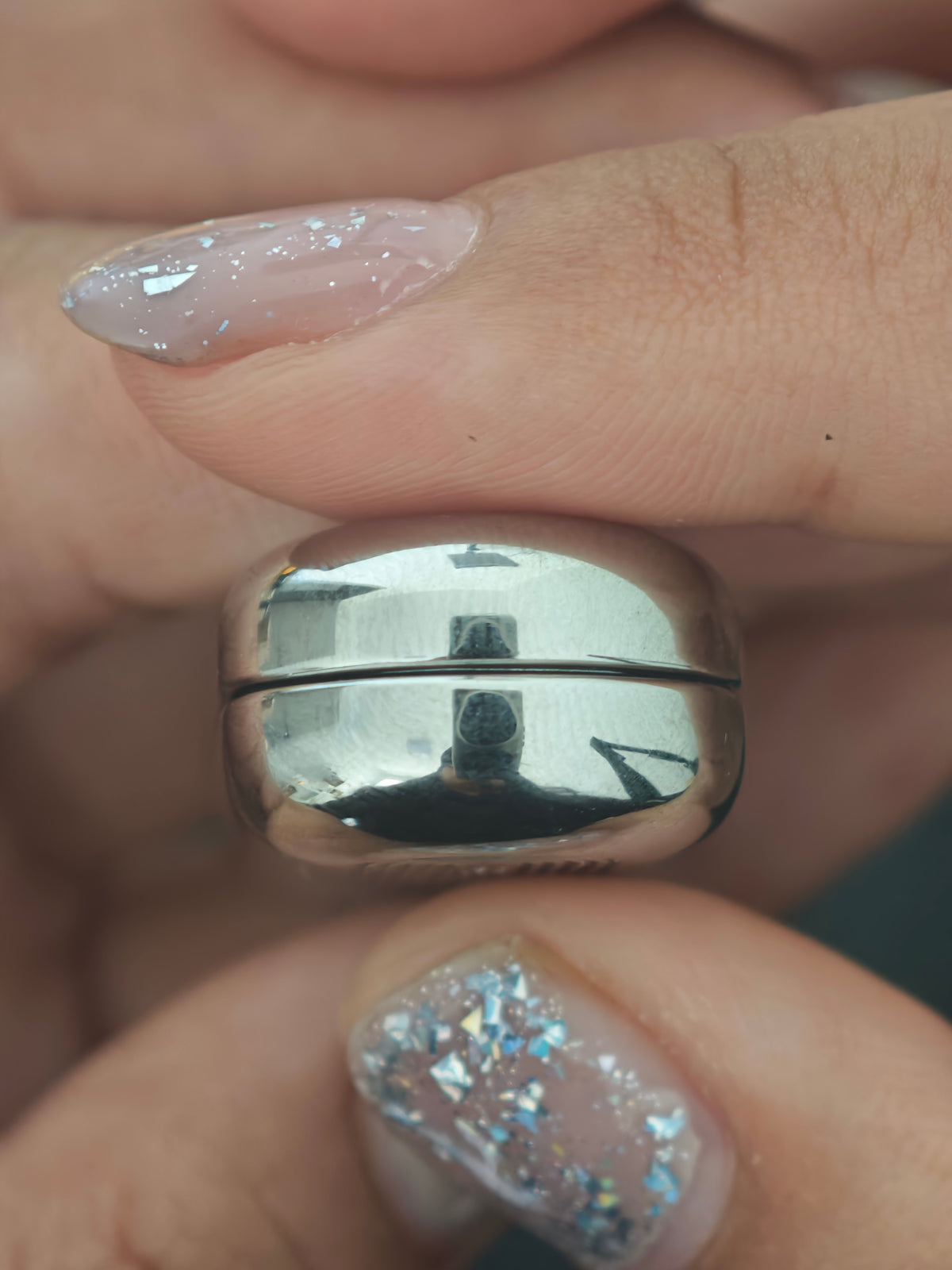 Floating Cloud Titanium Polished