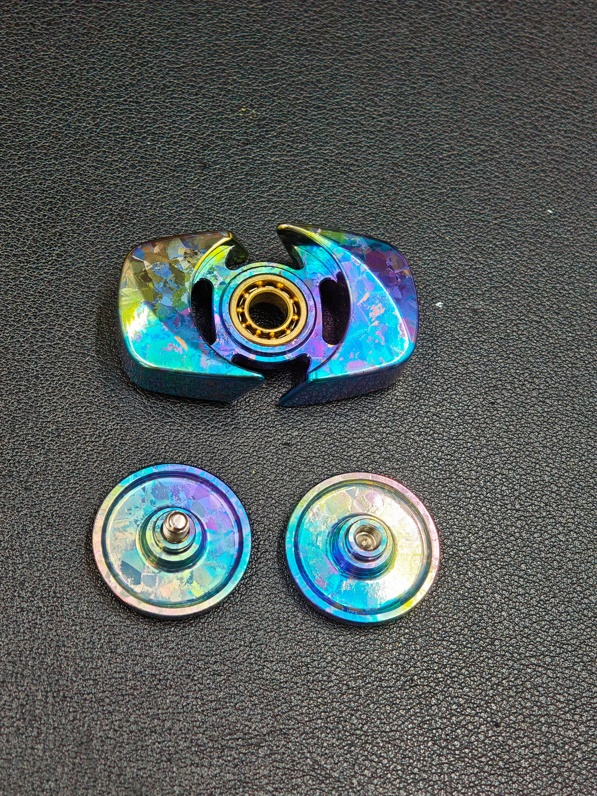 Spinner Crystallized Titanium