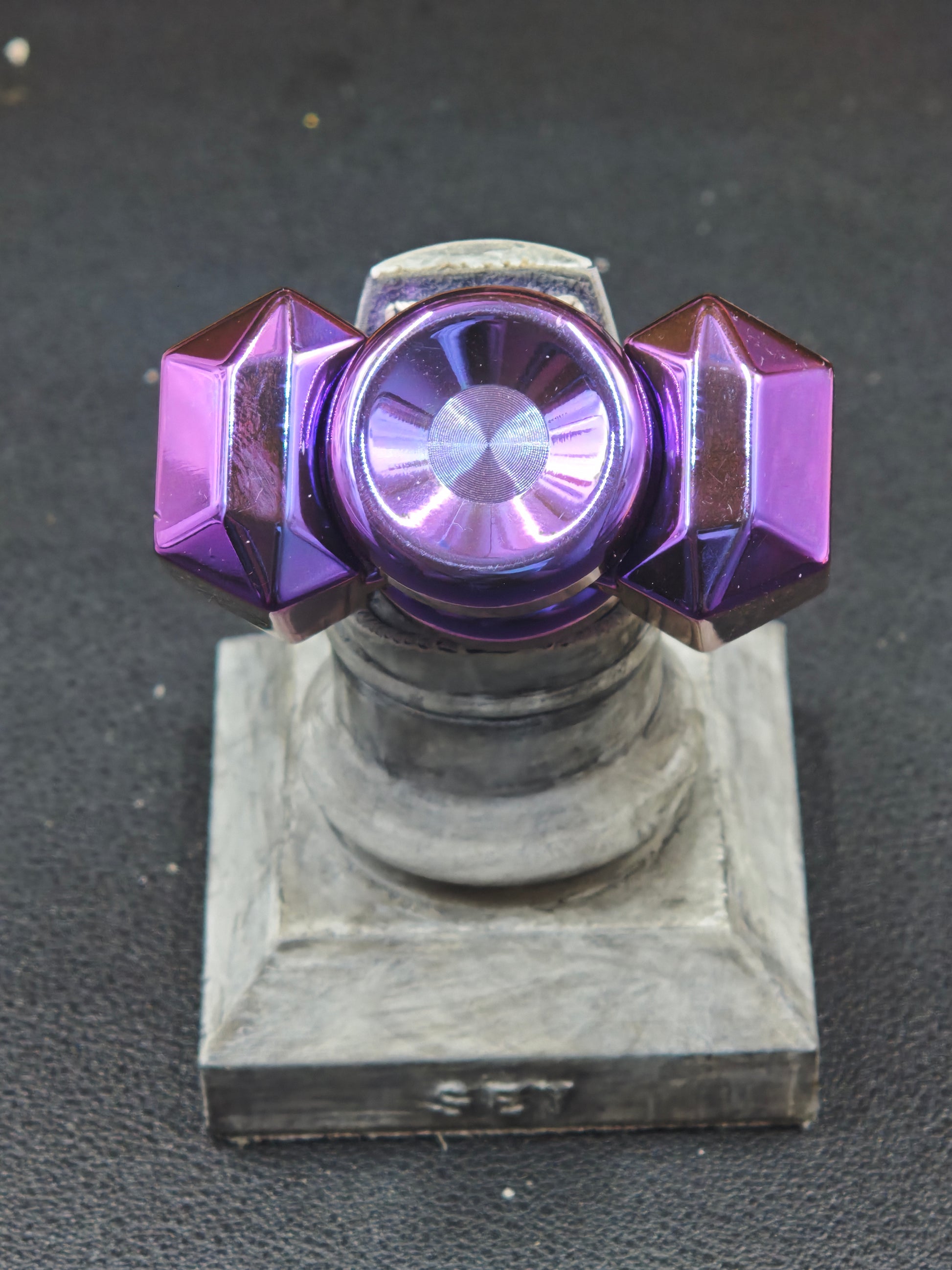 King Kong Zirconium