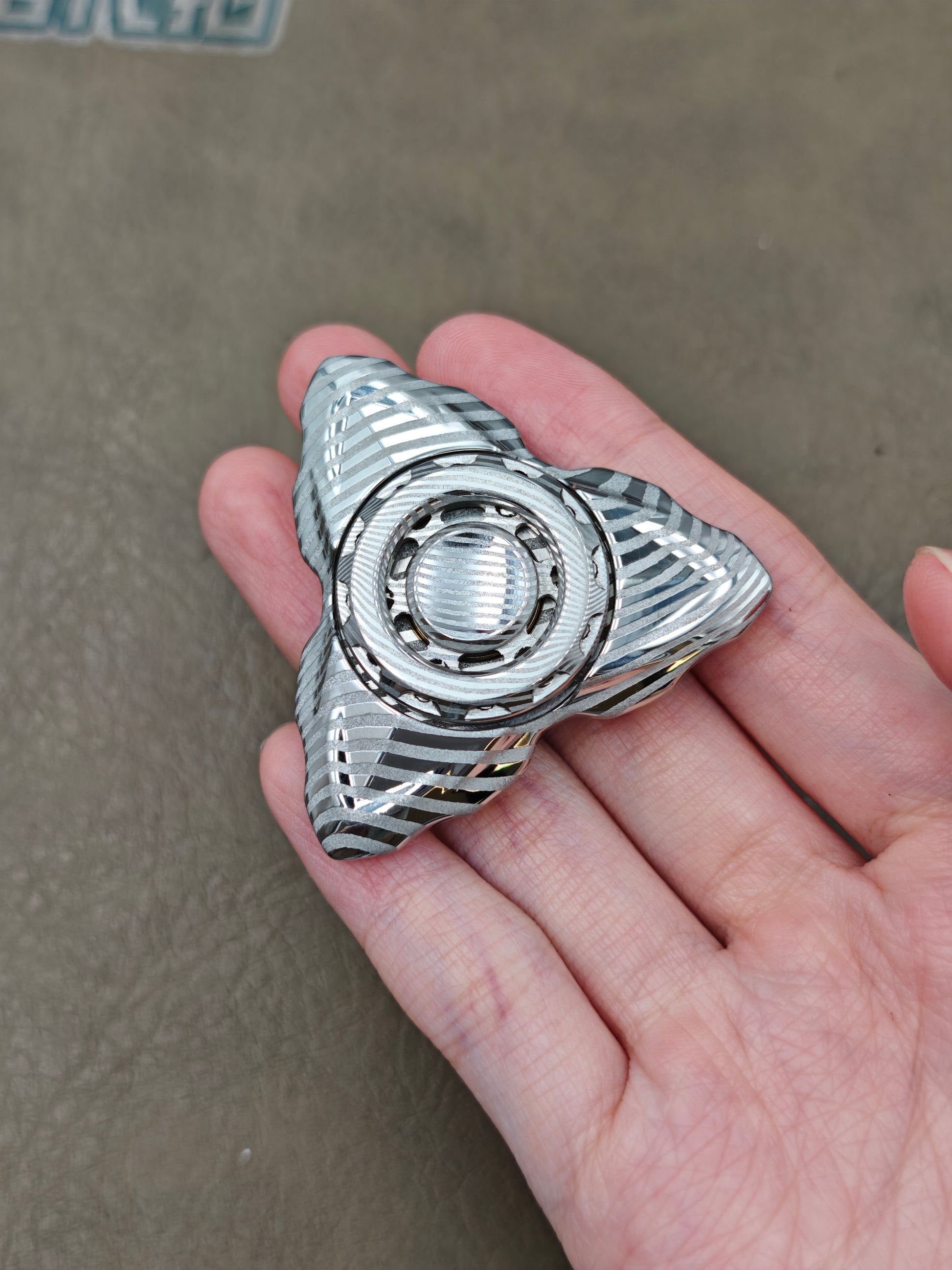 Dragon God Maru XL Damasteel