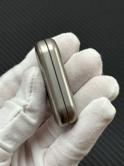 Floating Cloud Titanium
