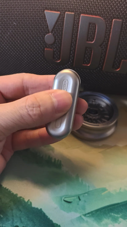 Floating Cloud Titanium