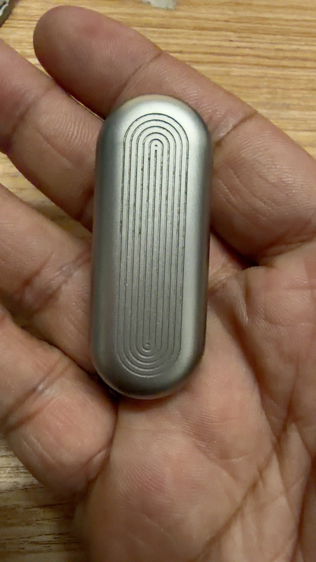 Floating Cloud Titanium