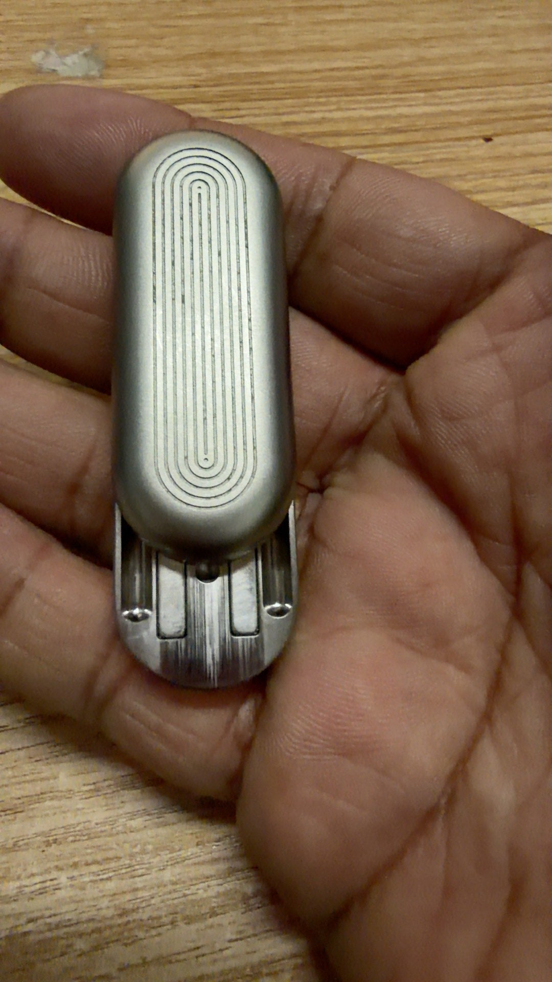 Floating Cloud Titanium