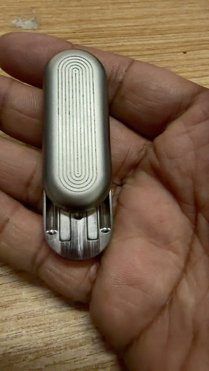 Floating Cloud Titanium