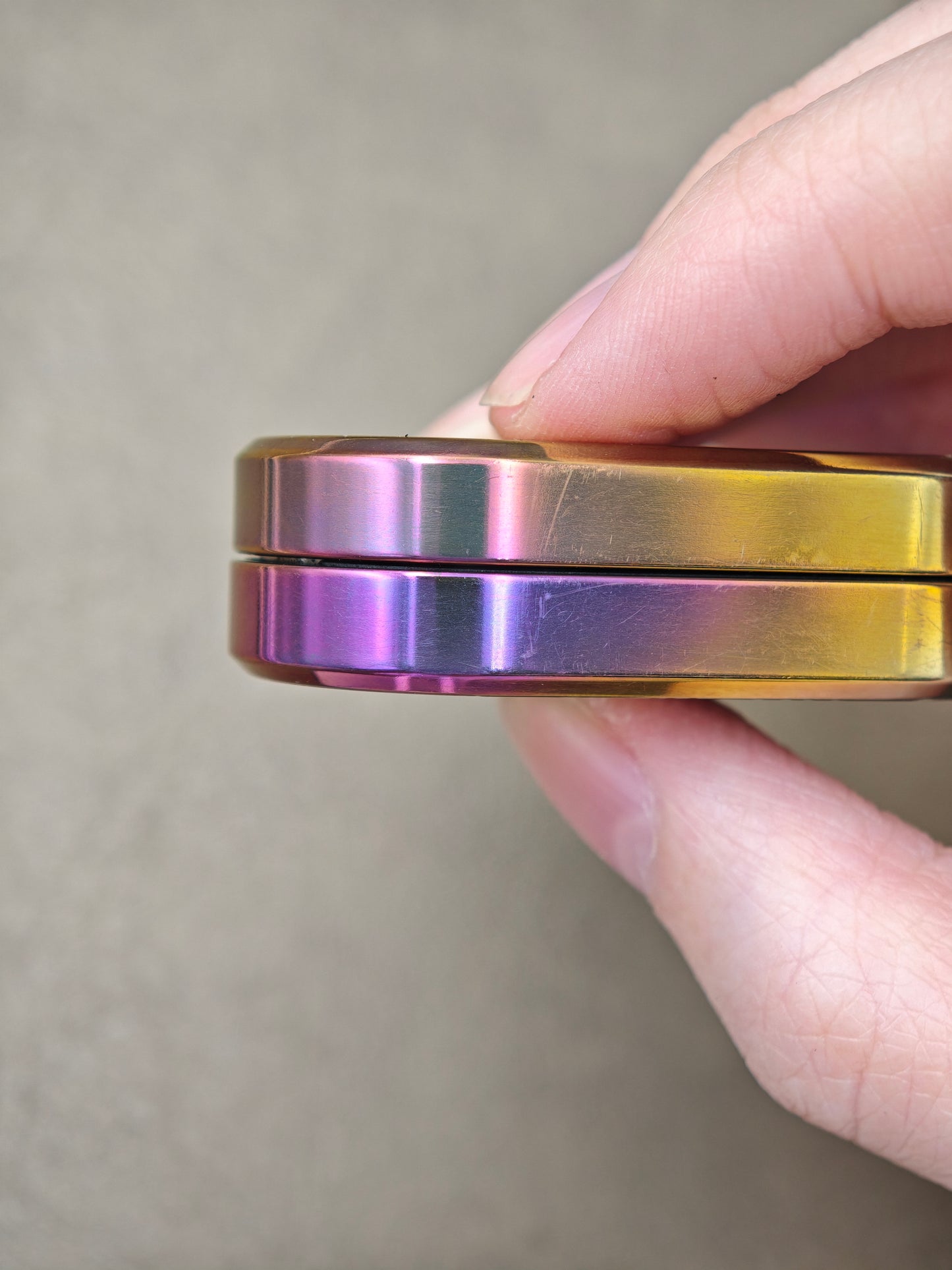 F2.8 Zirconium Oil Slick