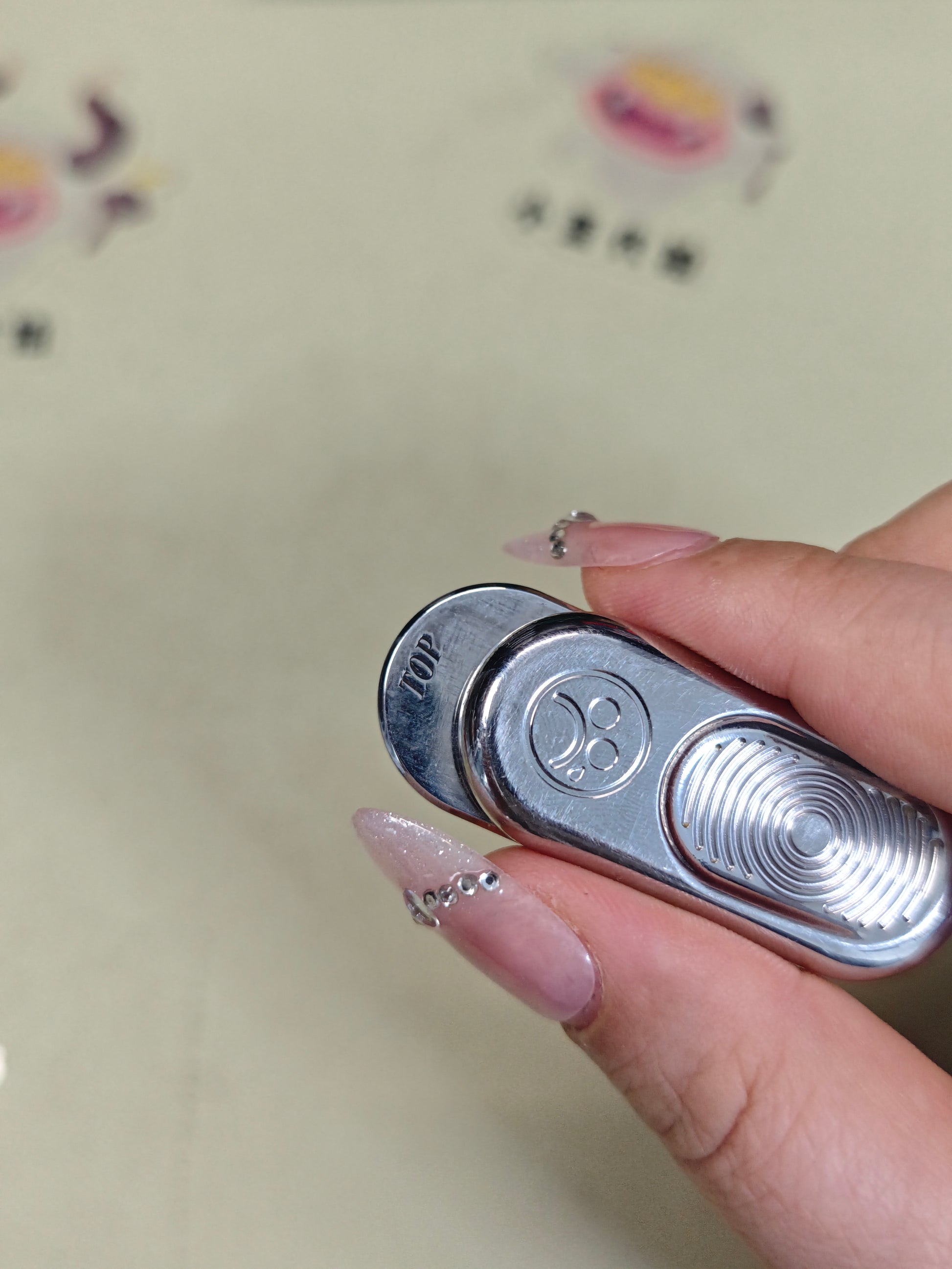 Top B Fingerprint Stainless Steel