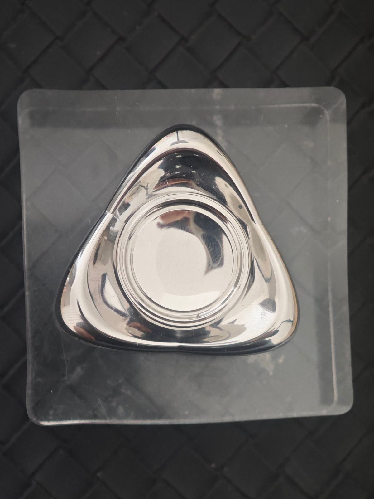 Crossing Stainless Steel Polished