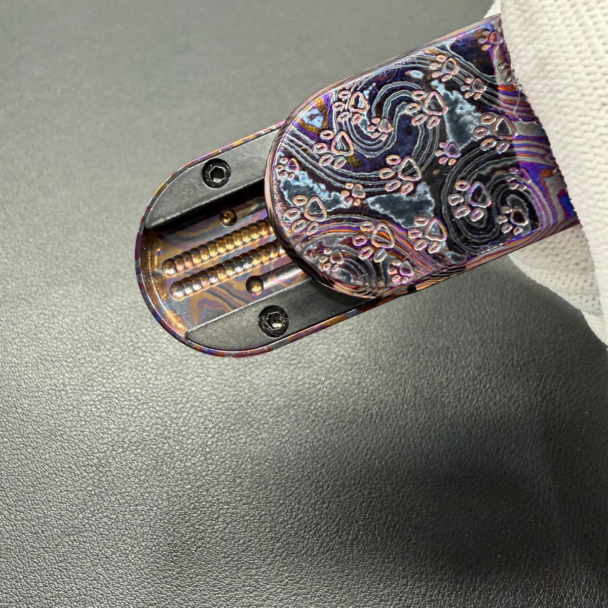F2.9 Zircuti
