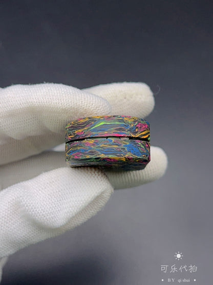 Greedy Cat Carbon Damascus