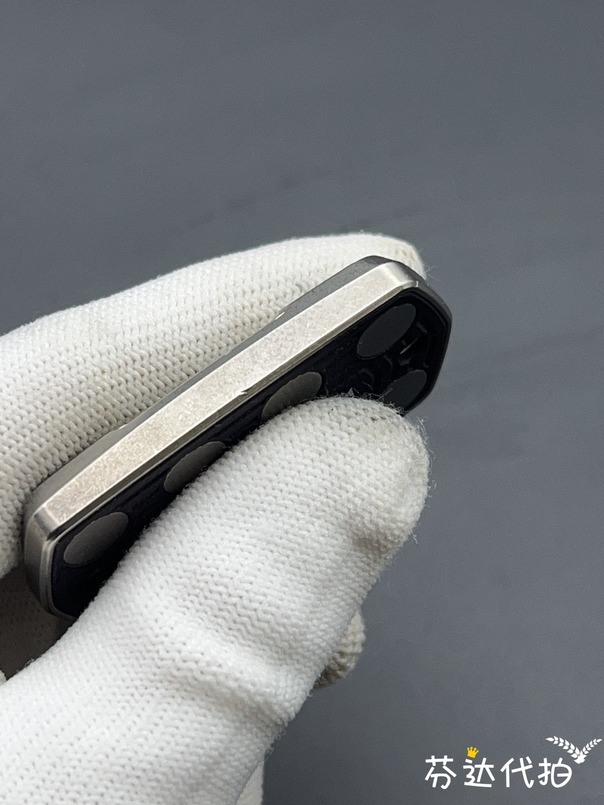 Gamut Titanium