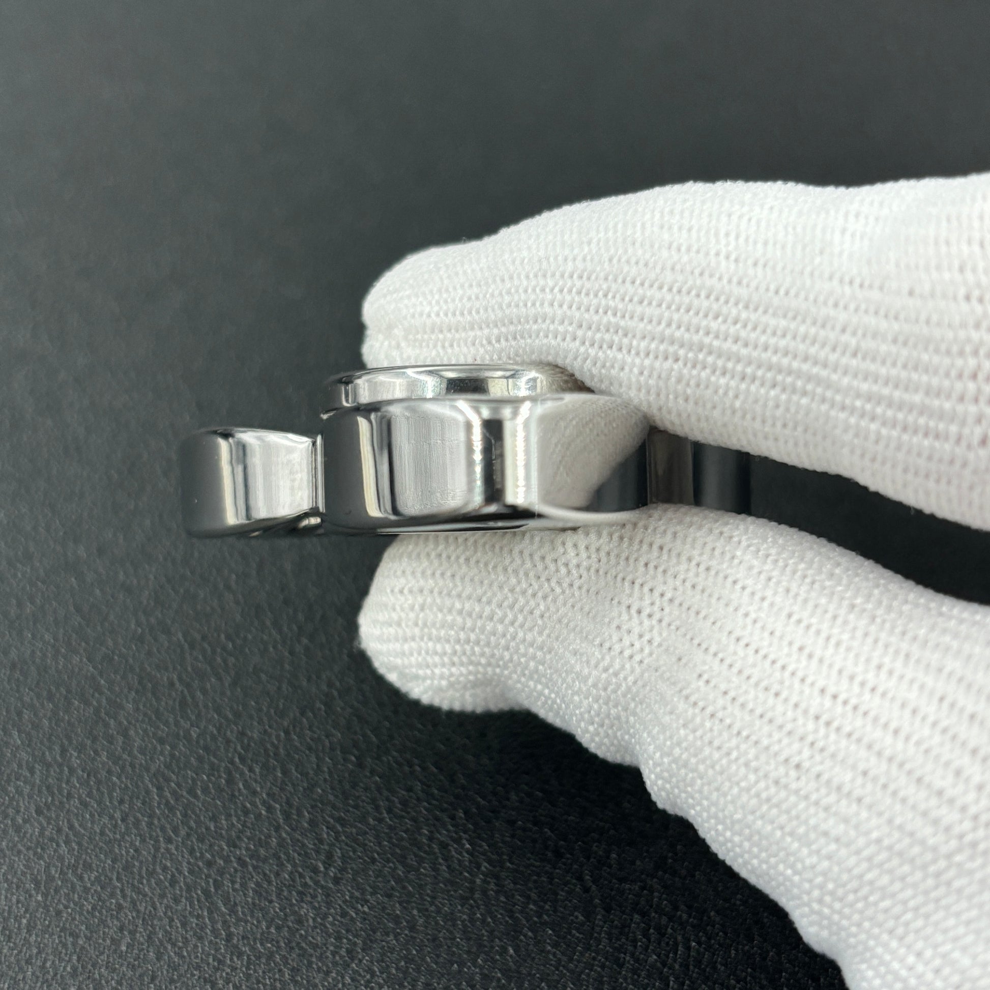 Twin Shadow Stainless Steel