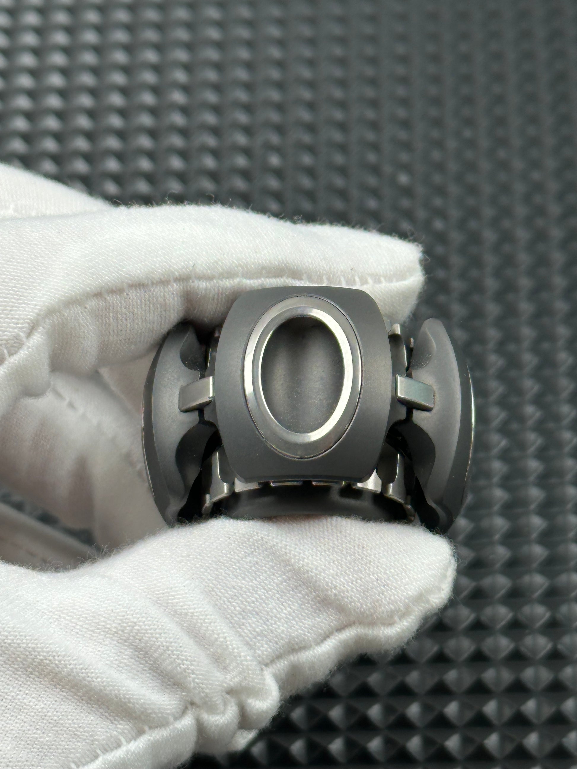 Noiz O Zirconium Limited Edition