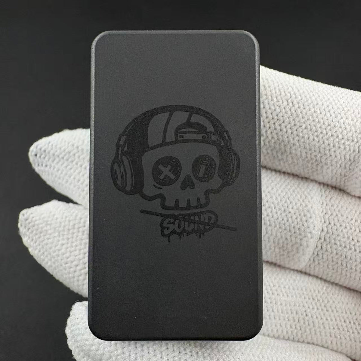 Mute Zirconium