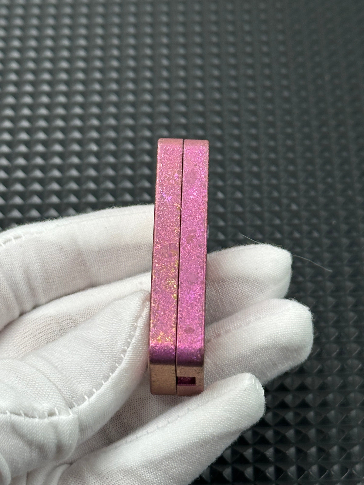 Mini Brick Crystallized Titanium